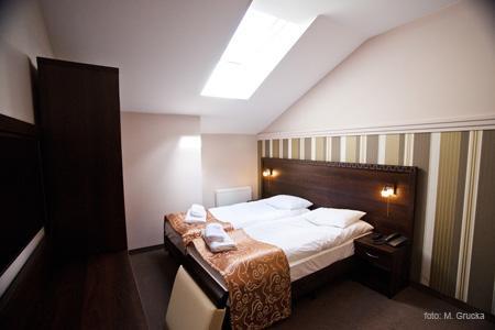 פז'יז'ינה Hotel Kuban מראה חיצוני תמונה