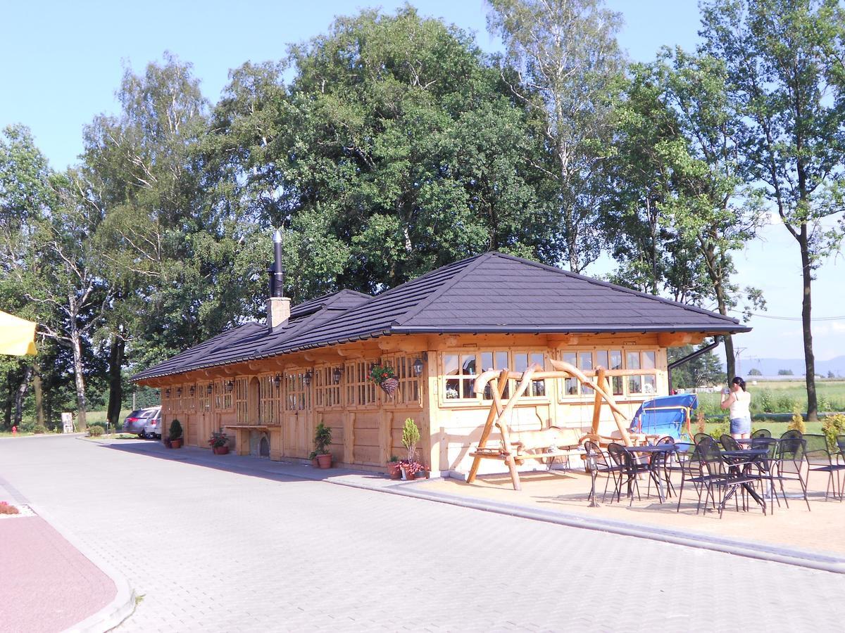 פז'יז'ינה Hotel Kuban מראה חיצוני תמונה
