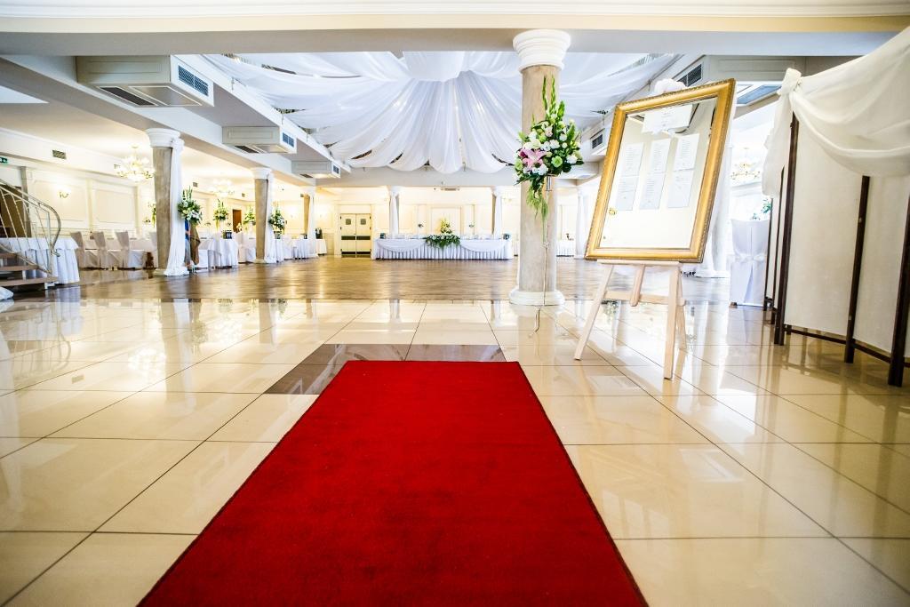פז'יז'ינה Hotel Kuban מראה חיצוני תמונה